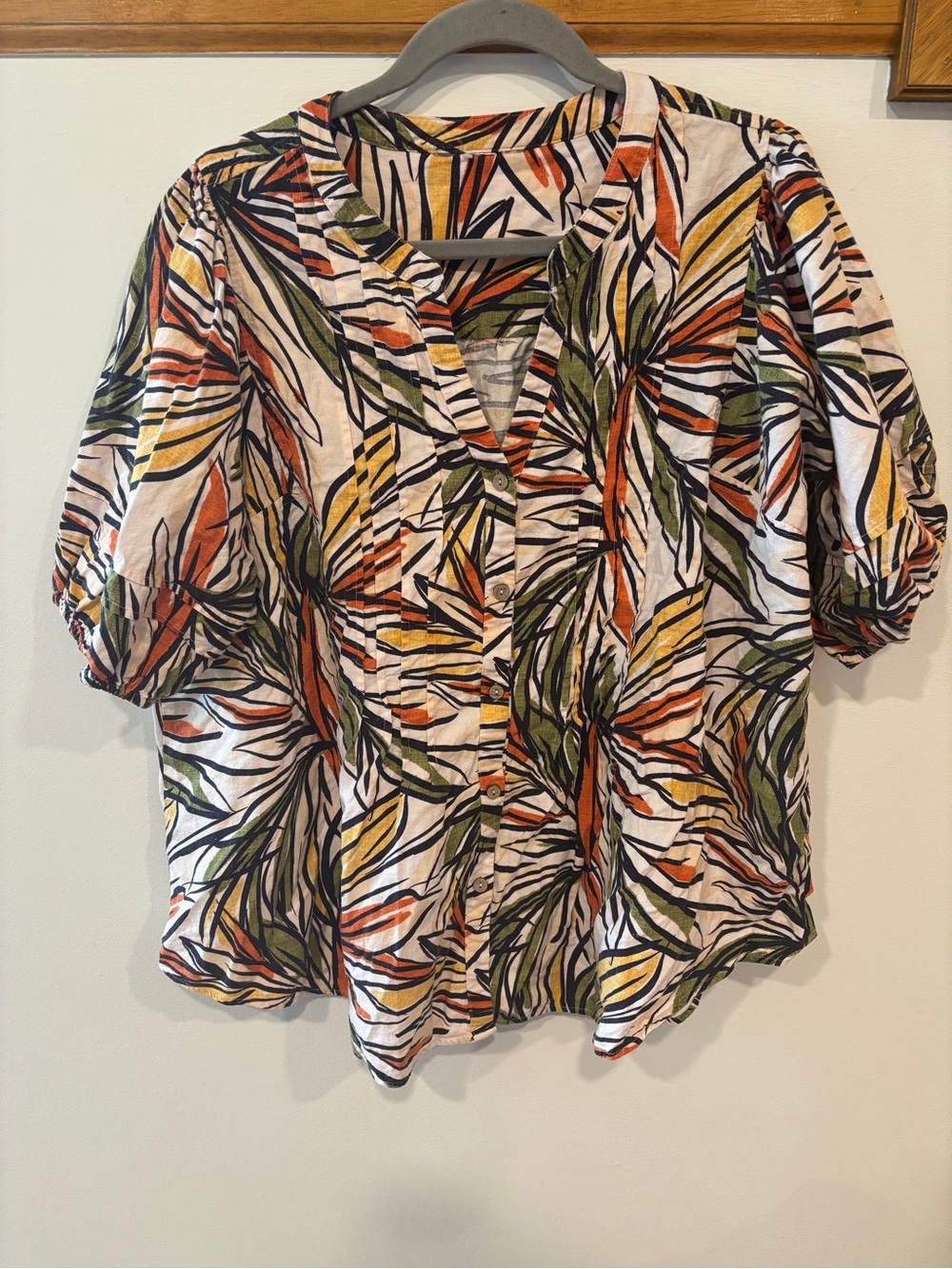 Christopher & Banks Tropical Leaf Multi-Color Short Sleeve Blouse